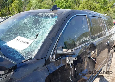 2018 GMC Yukon Xl Denali from USA, damaged, VIN 1GKS2HKJ7JR129880